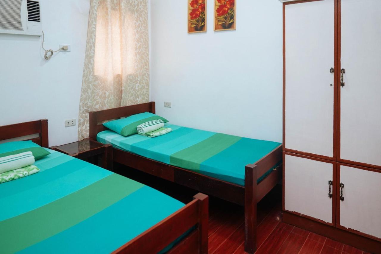 C Star Travellers Inn Oslob Exterior photo
